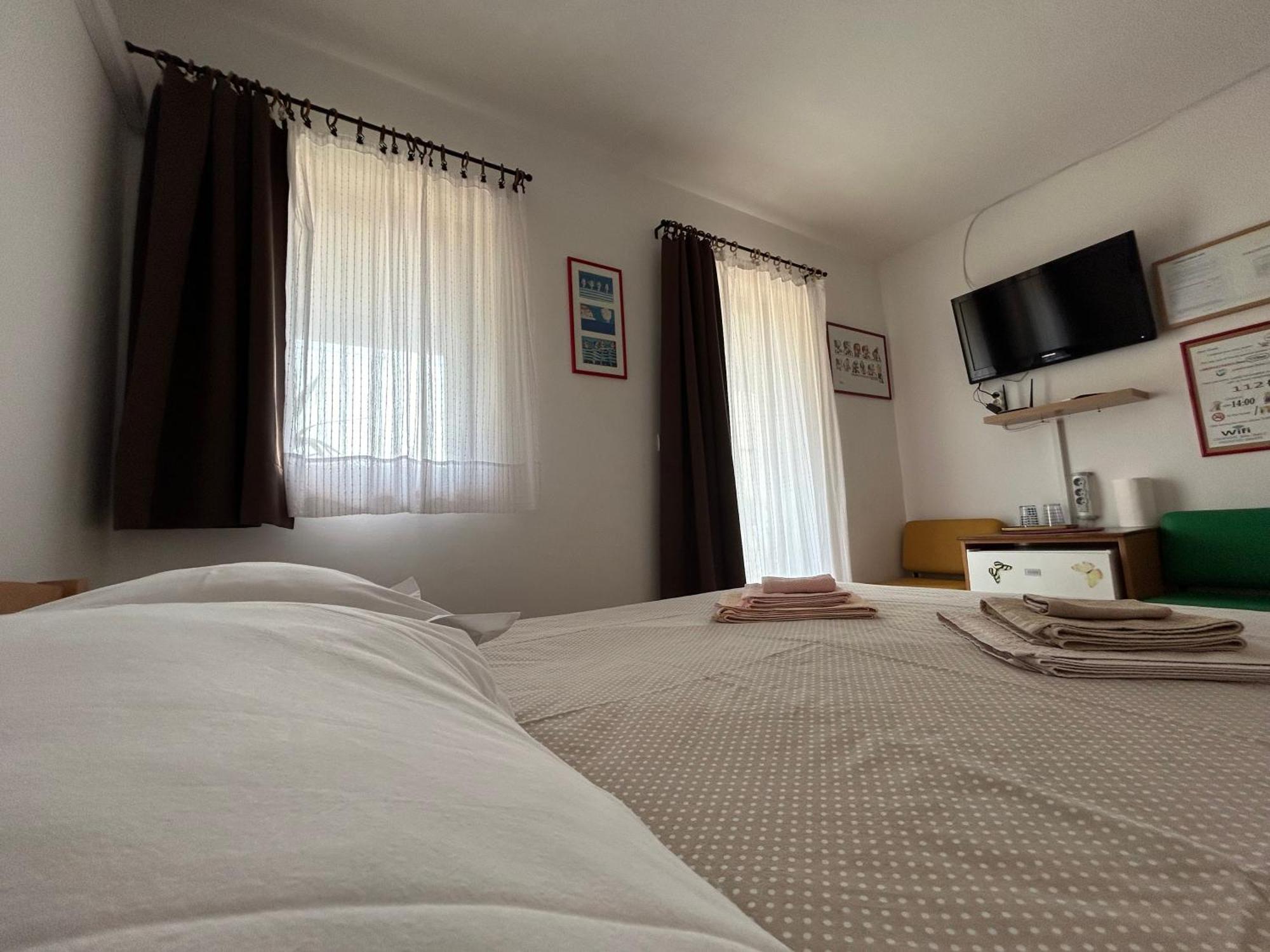 Guesthouse Fjaka سبليت المظهر الخارجي الصورة