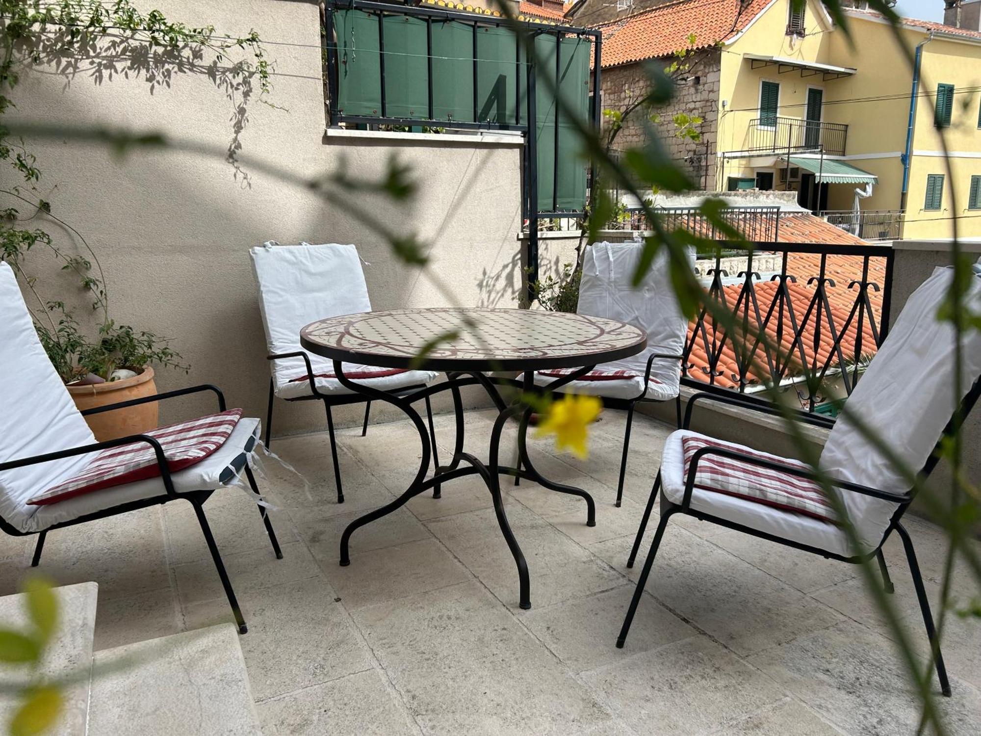 Guesthouse Fjaka سبليت المظهر الخارجي الصورة