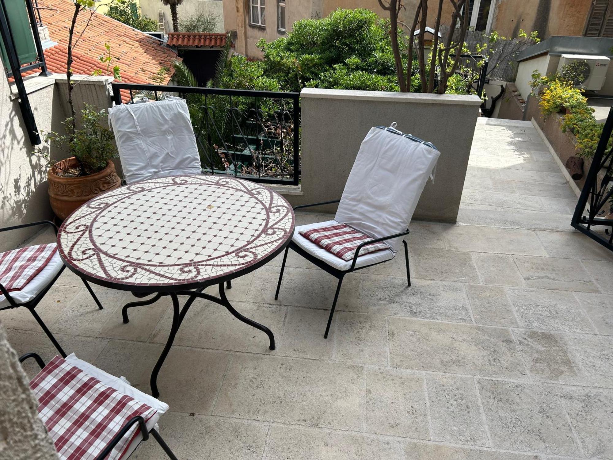 Guesthouse Fjaka سبليت المظهر الخارجي الصورة
