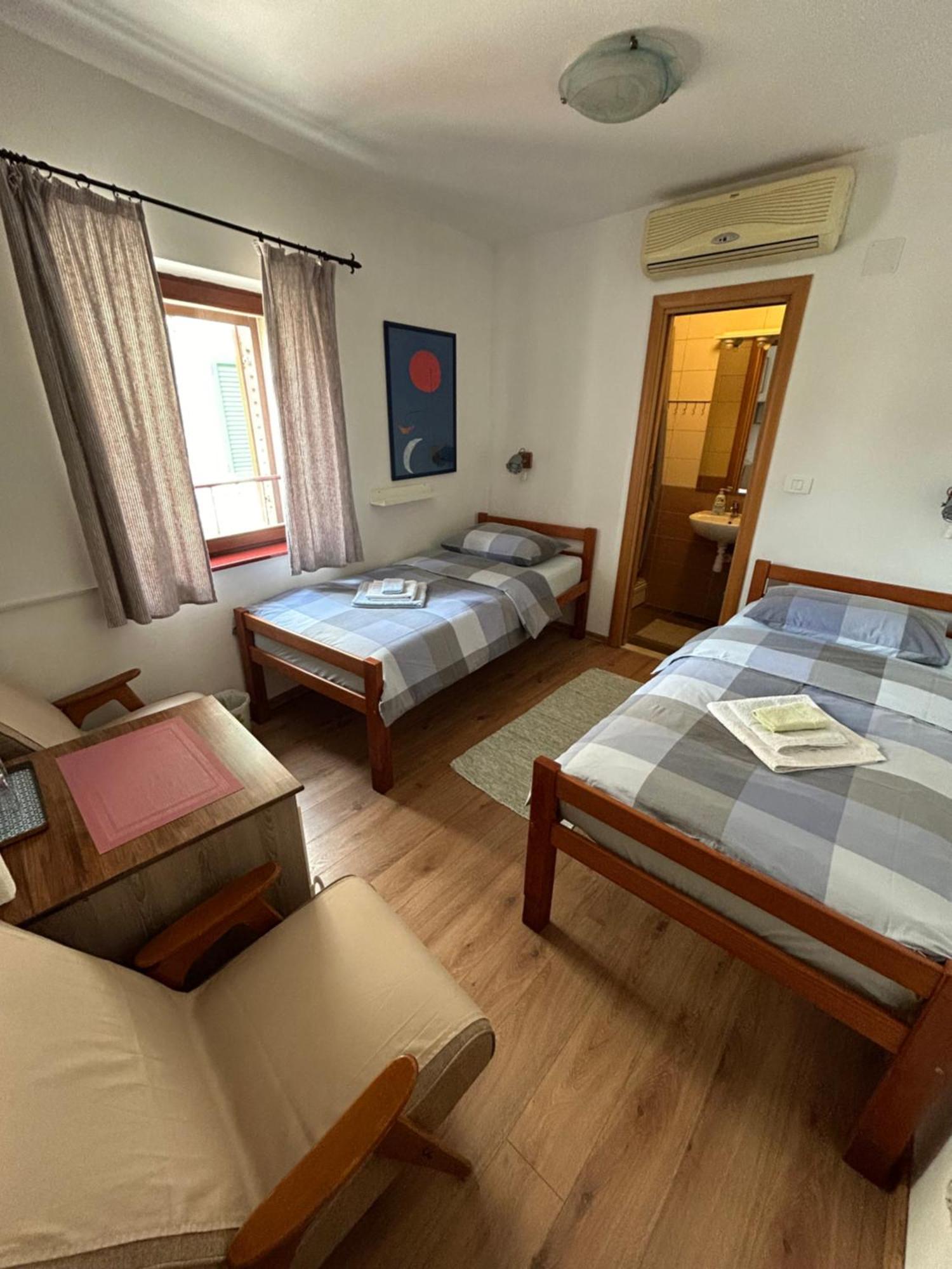 Guesthouse Fjaka سبليت المظهر الخارجي الصورة